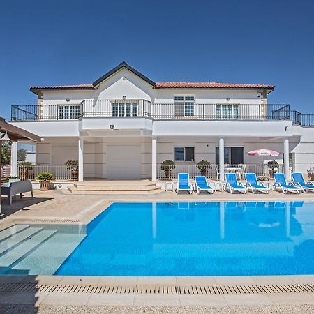 Papas Family Villa Paralimni Luaran gambar