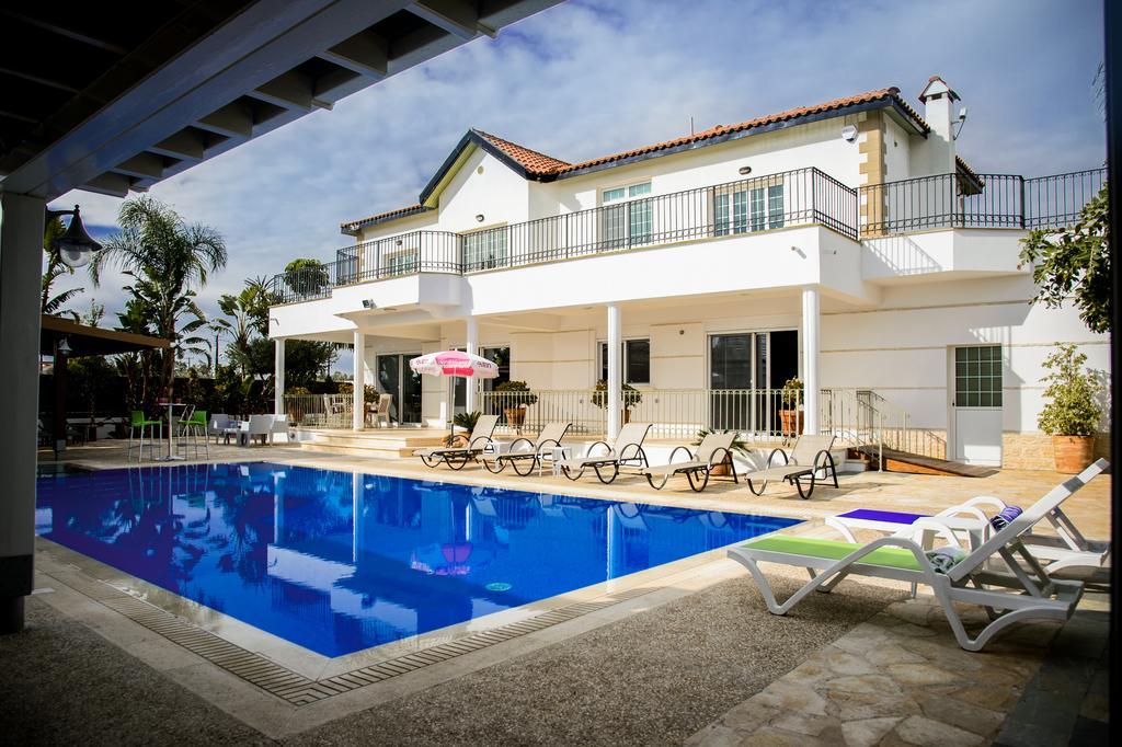 Papas Family Villa Paralimni Bilik gambar