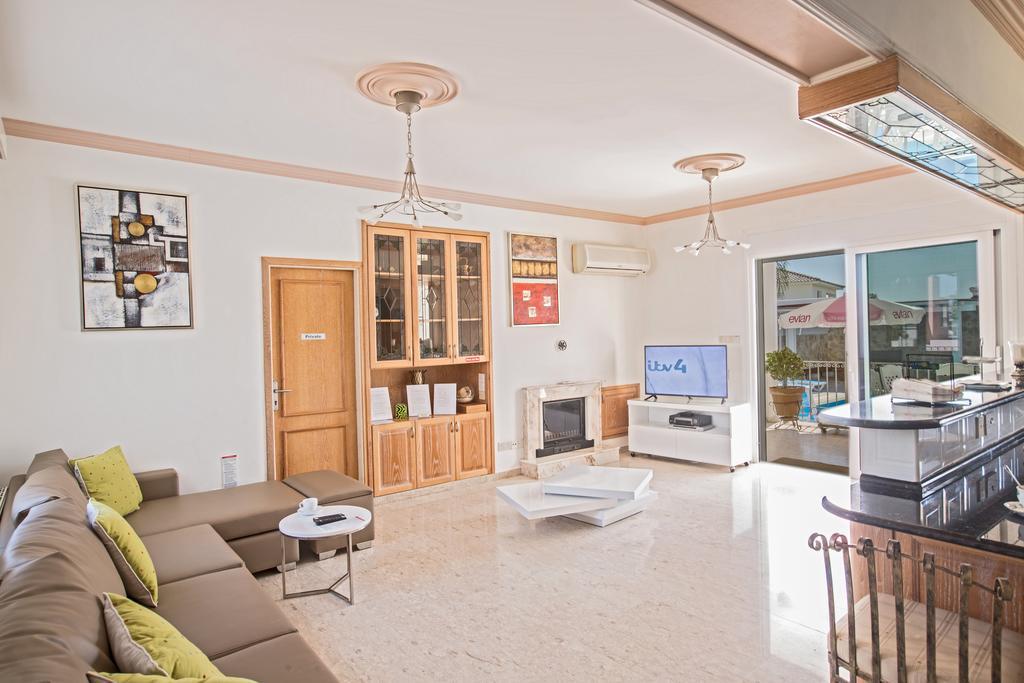 Papas Family Villa Paralimni Luaran gambar